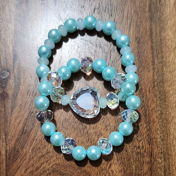 Beez Kneez Bracelets Jewelry - Hand Blue and Crystal Beaded Bracelet Set